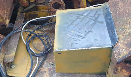Steel cover for battery